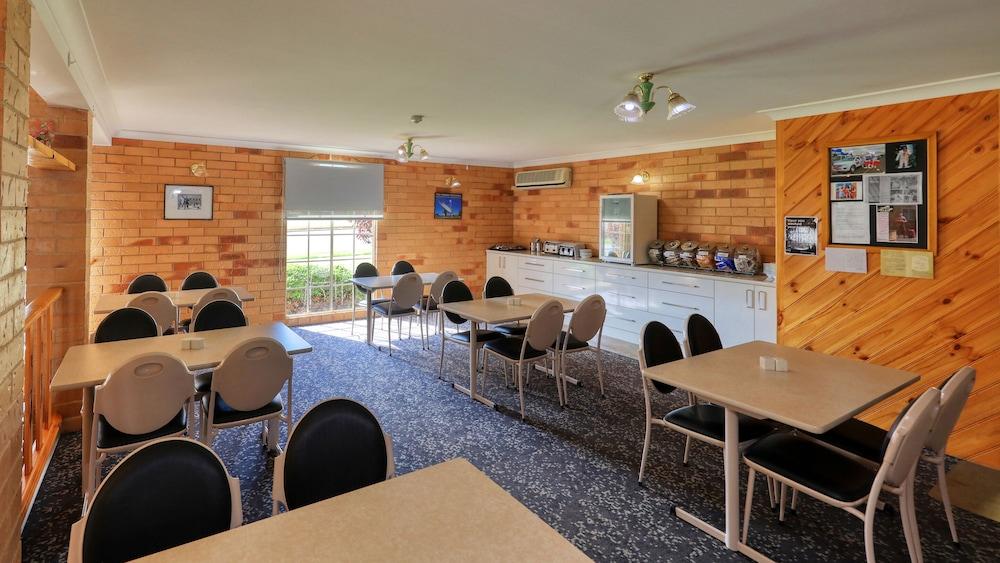 North Parkes Motel Zewnętrze zdjęcie